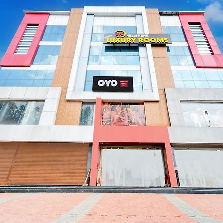 Hotel O Svs Suites Luxury Rooms Trimulgherry المظهر الخارجي الصورة