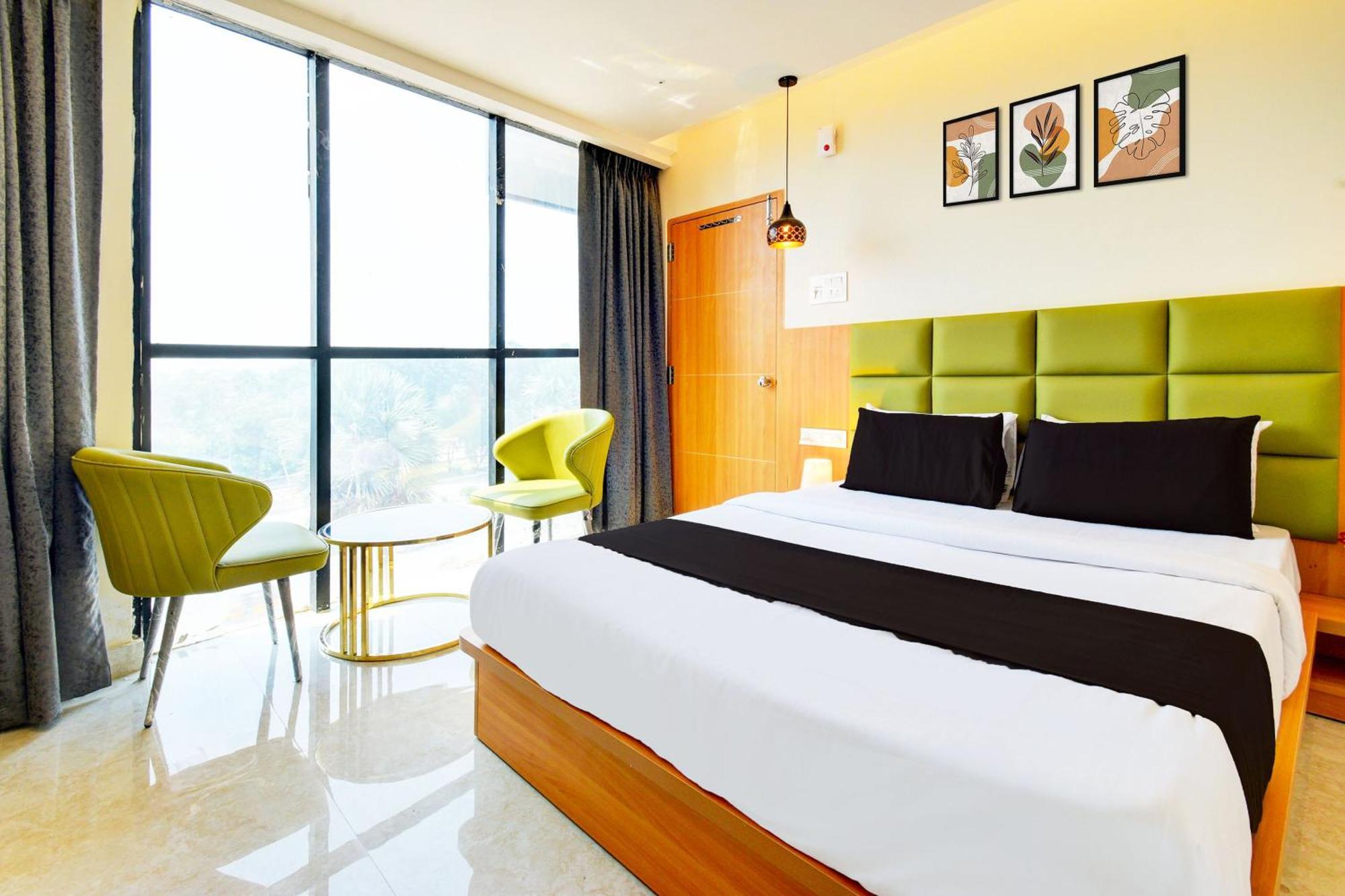 Hotel O Svs Suites Luxury Rooms Trimulgherry المظهر الخارجي الصورة